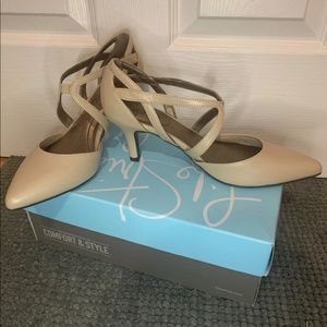 SOLD Lifestride Ankle Strap Womans Heels